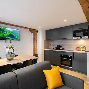 Hotel apartamentowy Homaris Laim